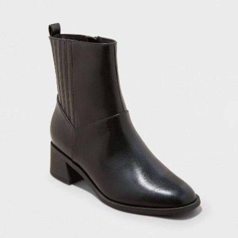 NWT Universal Thread - Women's Ashely Low Block Ankle Boots with Memory F Black